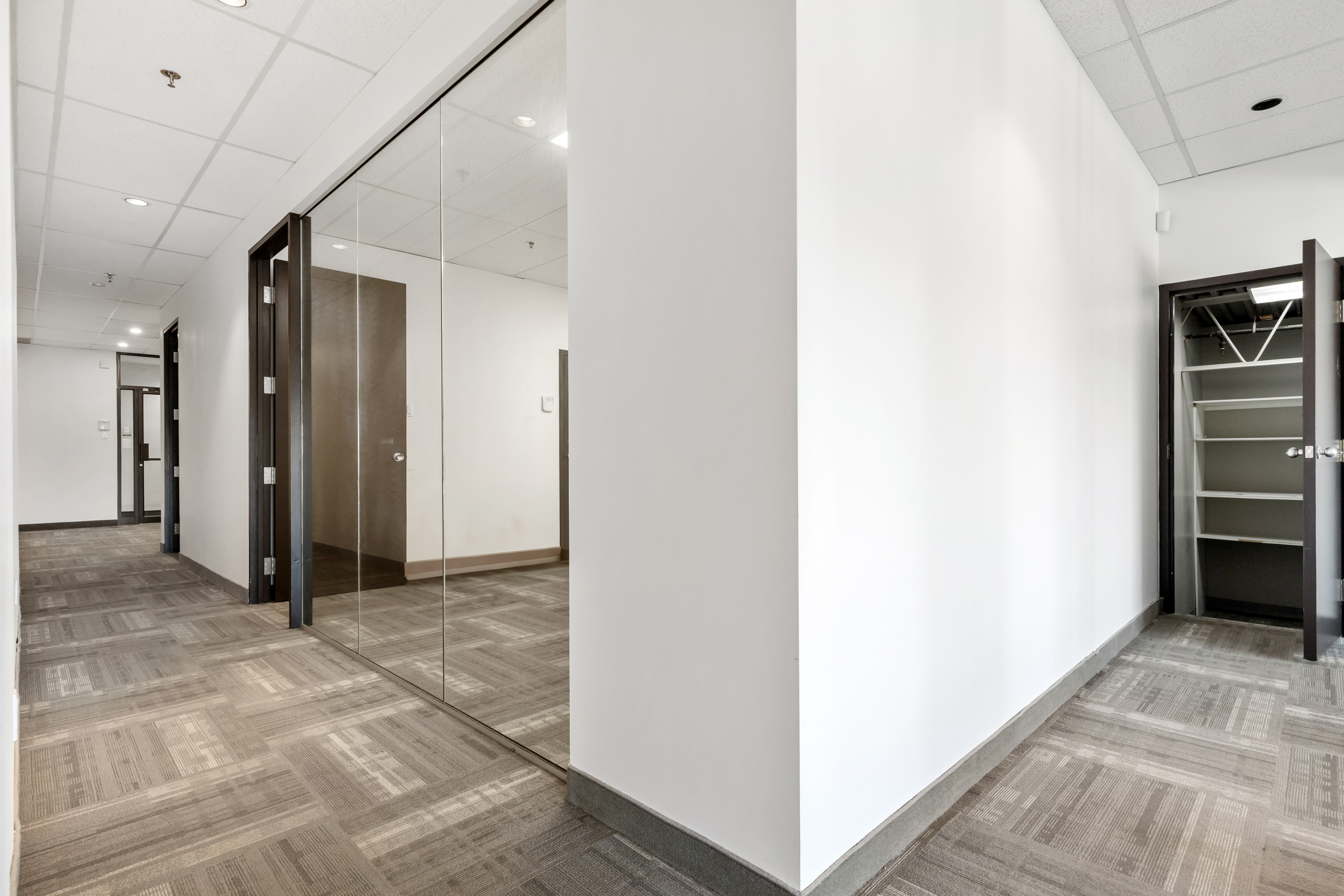 17_205_151 Bd de Mortagne, Boucherville.jpg